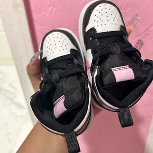 Nike Black and Pink Sneakers with Sporty Design
